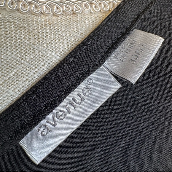 Avenue Black Sleeveless Relaxed Tank Style Blouse with Beaded Zipper - Picture 6 of 8